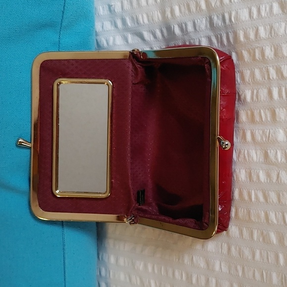 💚Vintage Red Eel Skin Cosmetic Case with Kiss Closure - Picture 4 of 13